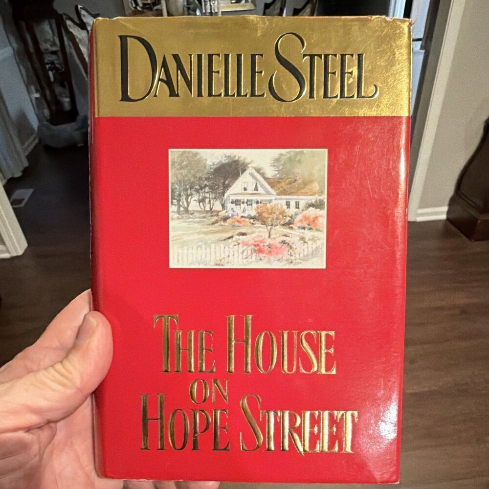 The House on Hope Street: Novel Danielle Steel Hardcover w/ Dust Jacket